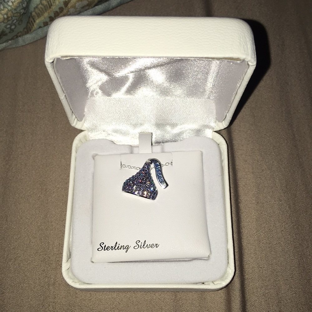 NEW Hersey Kiss Necklace